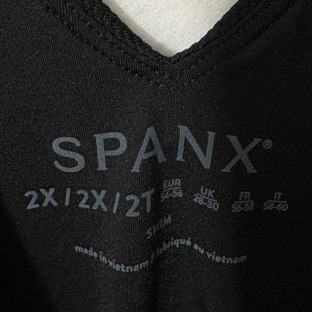 Spanx Pique Shaping One Piece Swimsuit Black Short Sleeve 50386R 2X - Picture 4 of 9
